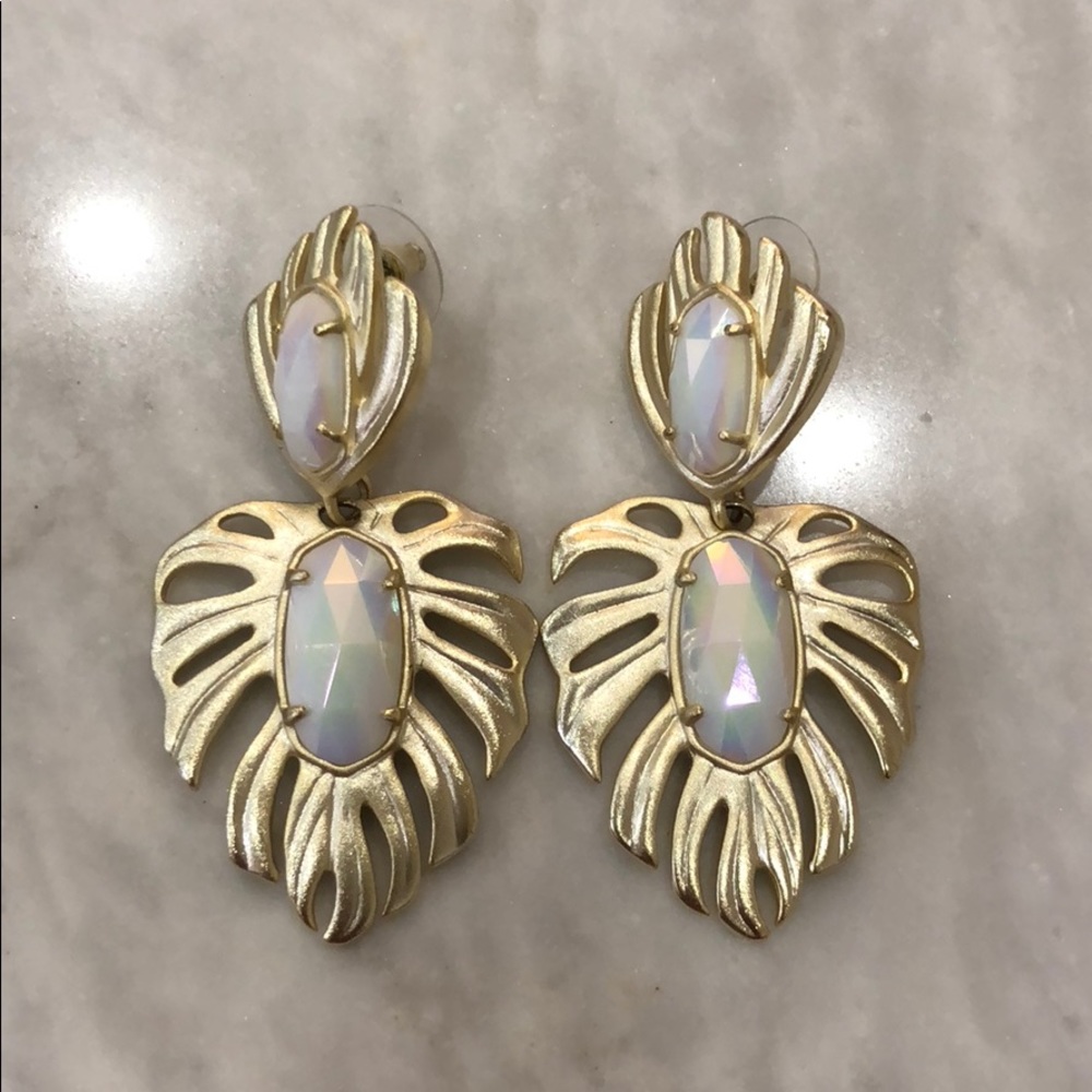 Kendra Scott White iridescent Kirby earring